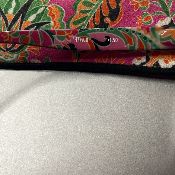 Vera Bradley readers (+1.50) - Picture 2 of 10